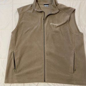 Columbia Fleece Zip-Front Vest in Tan, Size 2XL